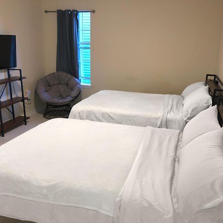 Bright And Cozy 1-Br Condo, Wifi Уилмингтон Экстерьер фото